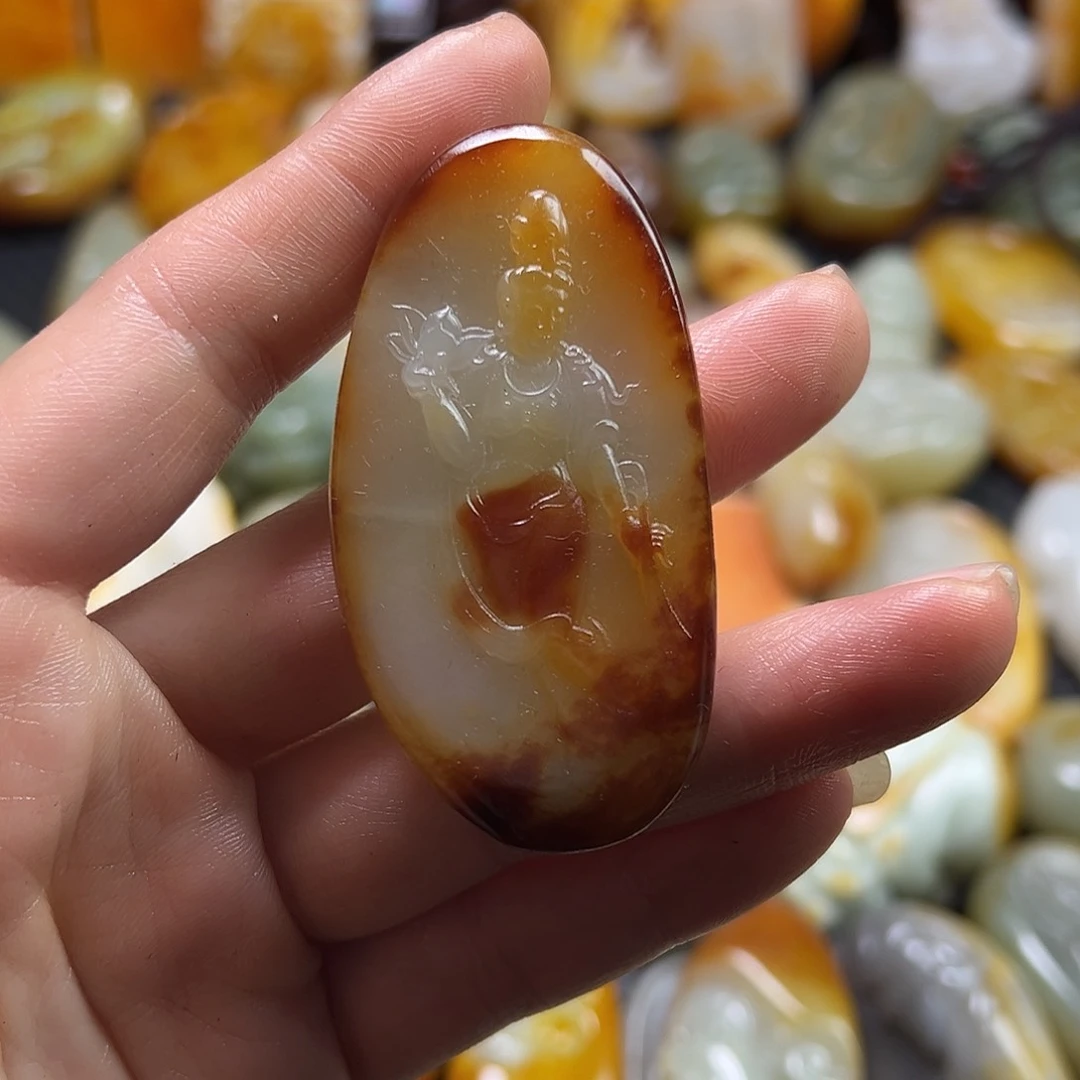 和田玉挂件未镶嵌石*