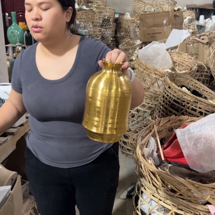 瓶高度23厘米口径6厘米微瑕捡漏