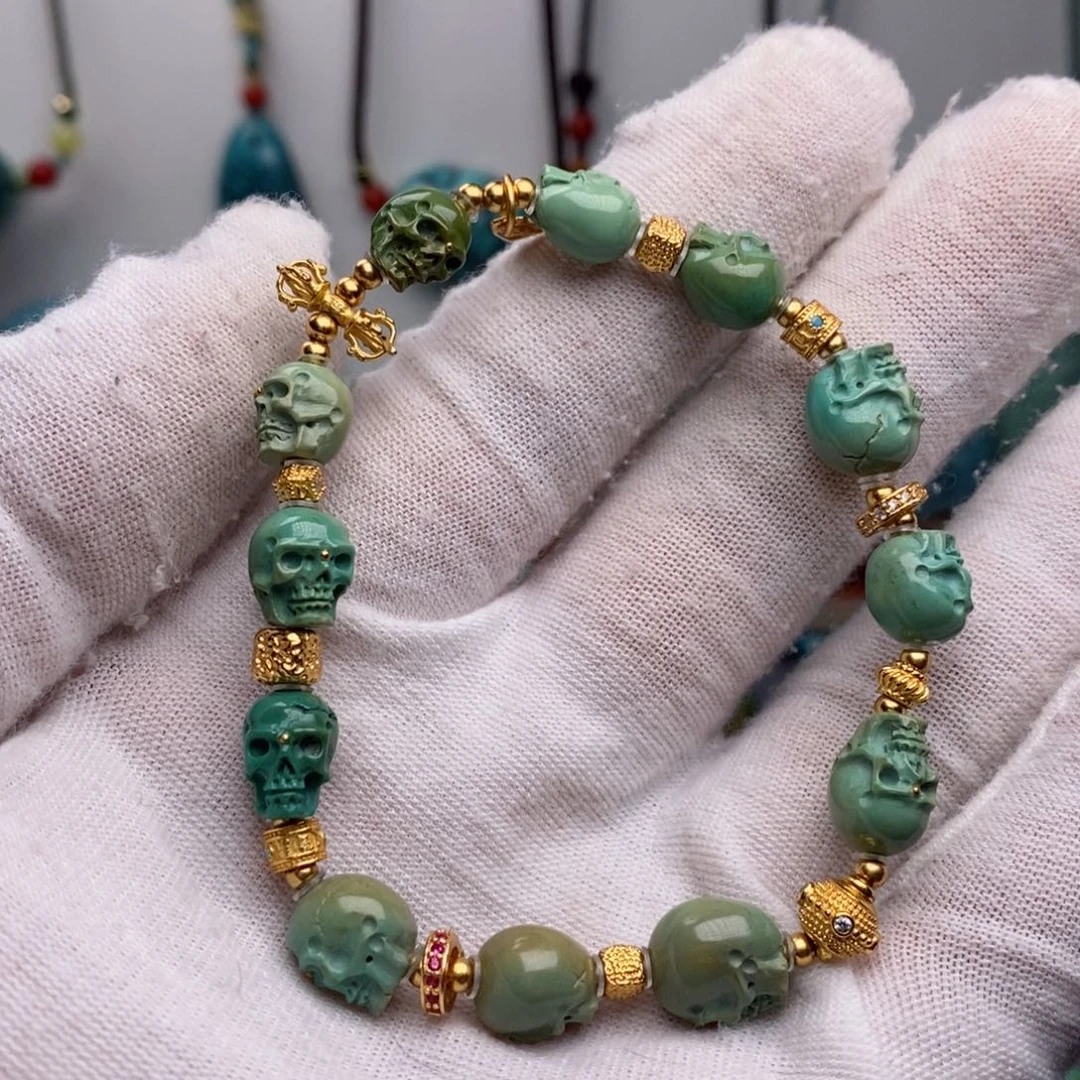 绿松石未镶嵌挂件