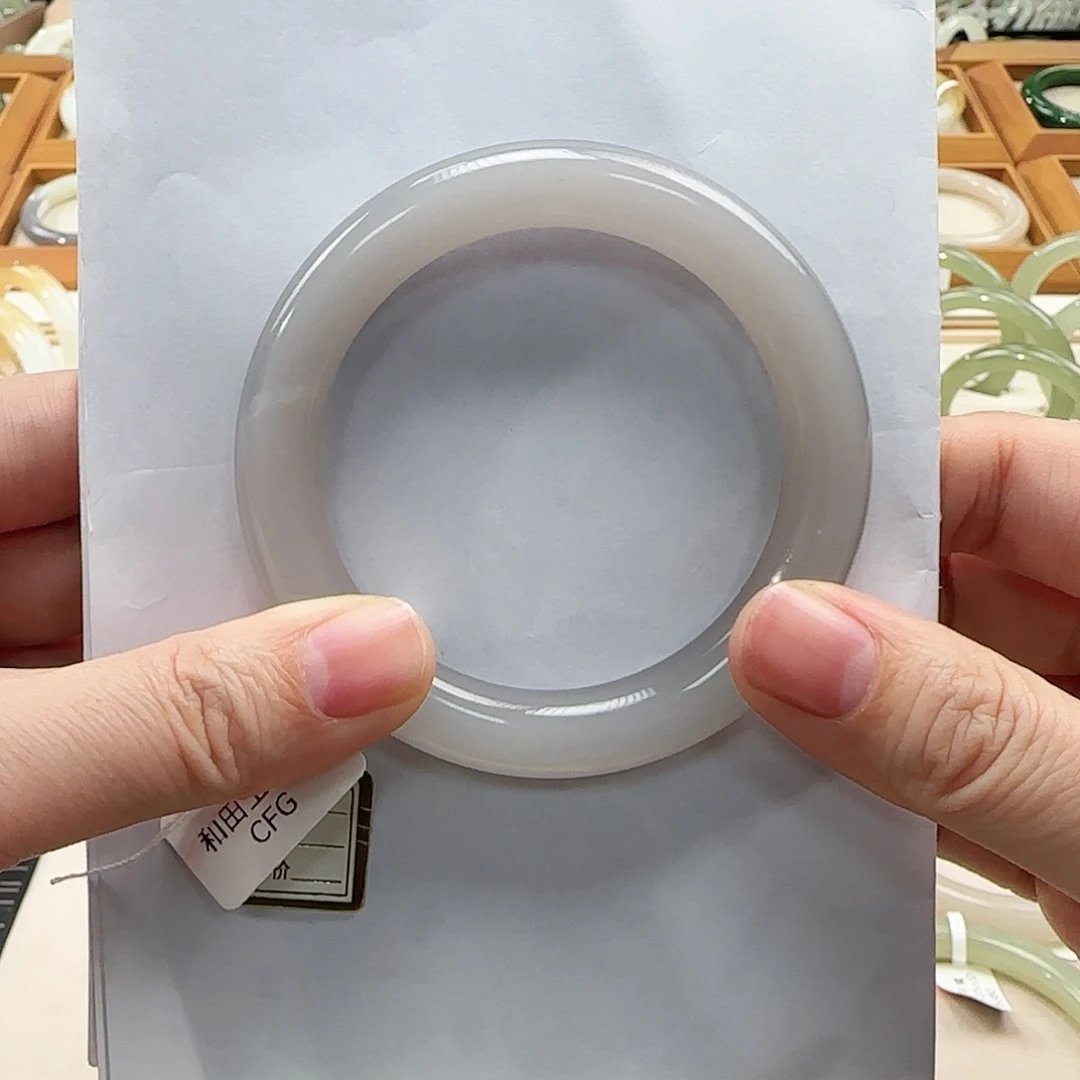 和田玉手镯未镶嵌55