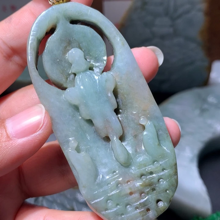 翡翠未镶嵌颈饰保真天然A货翡翠