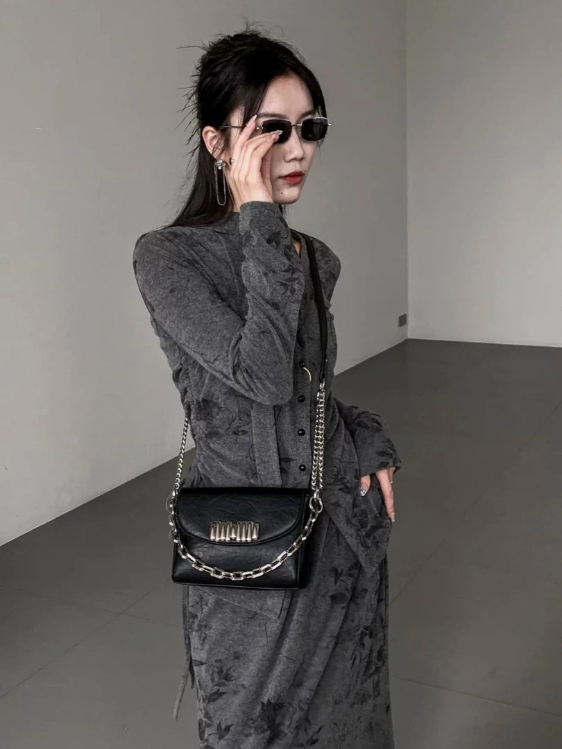 59005 高级黑-2025新款时尚轻奢单肩斜跨手拿包