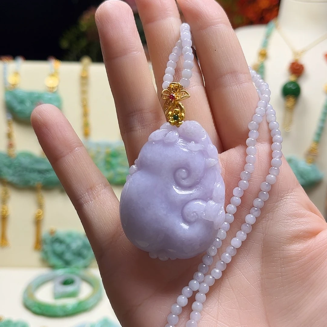 翡翠颈饰未镶嵌紫如意