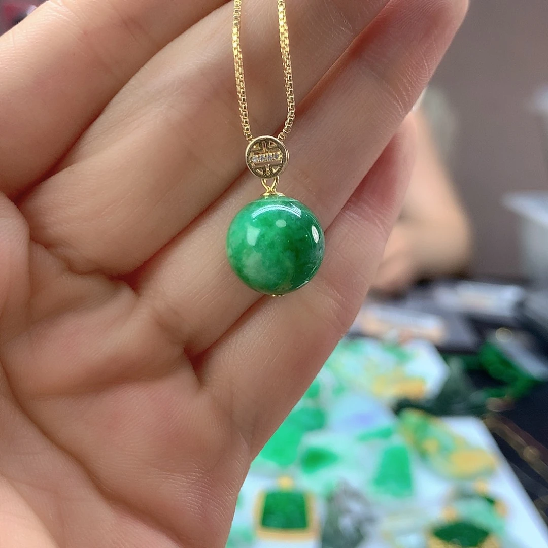 翡翠银S925镶嵌颈饰翡翠
