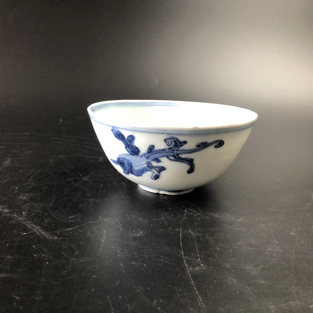 25082048明晚期青花龙纹碗 口径12.5cm