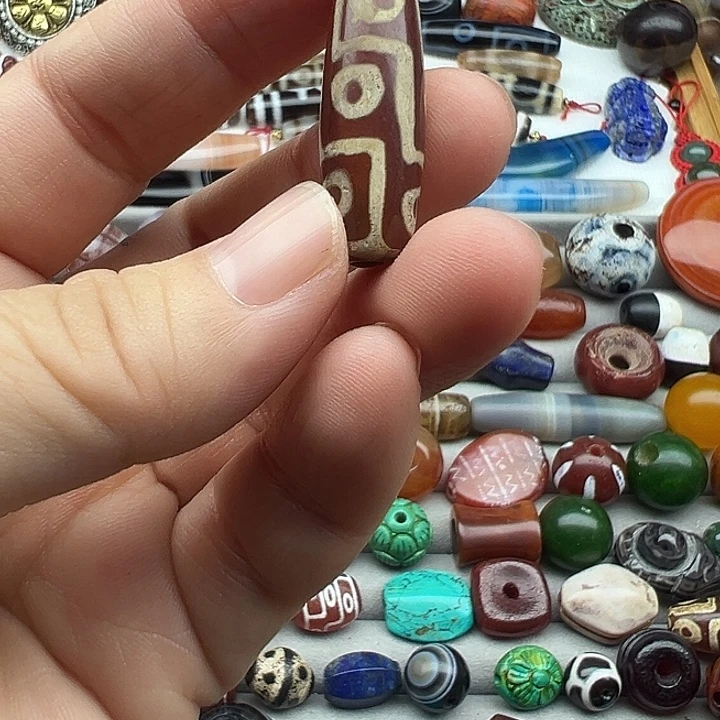 卓***越玛瑙/玉髓未镶嵌颈饰