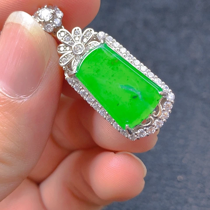 翡翠银S925镶嵌颈饰