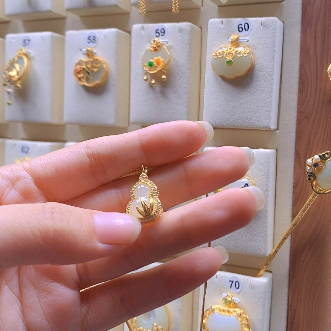 和田玉银S925镶嵌颈饰