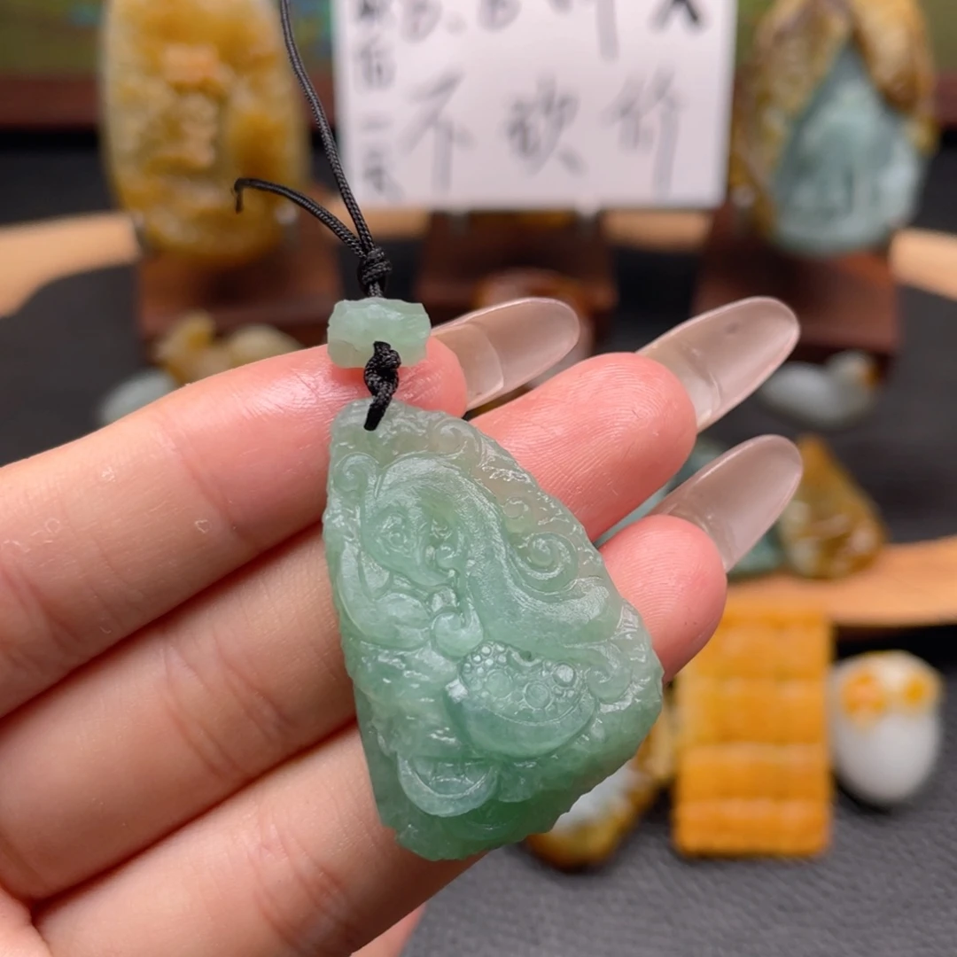 定制翡翠未镶嵌翡翠