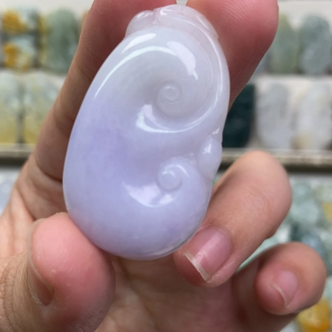 翡翠吊坠(赠链)未镶嵌