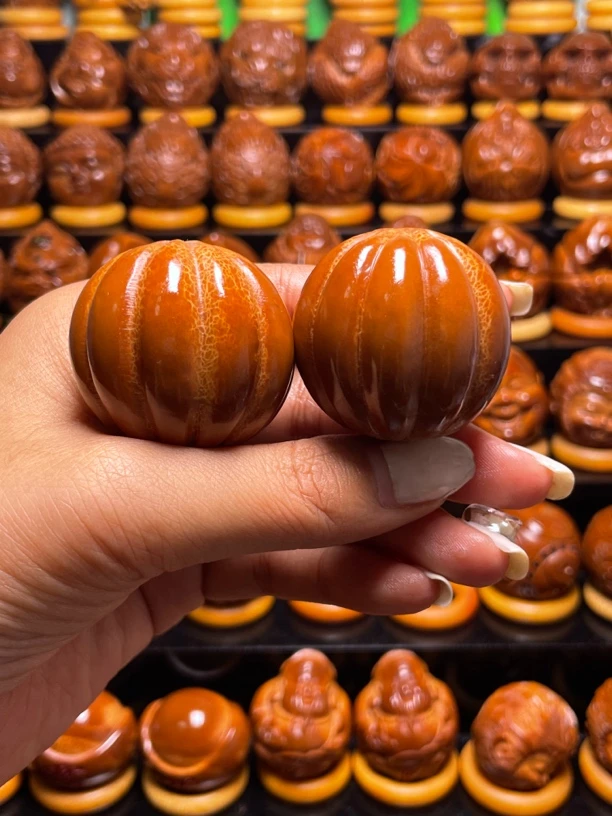巴西大橄榄核纯手工雕刻南瓜珠手球手把件手持原 籽