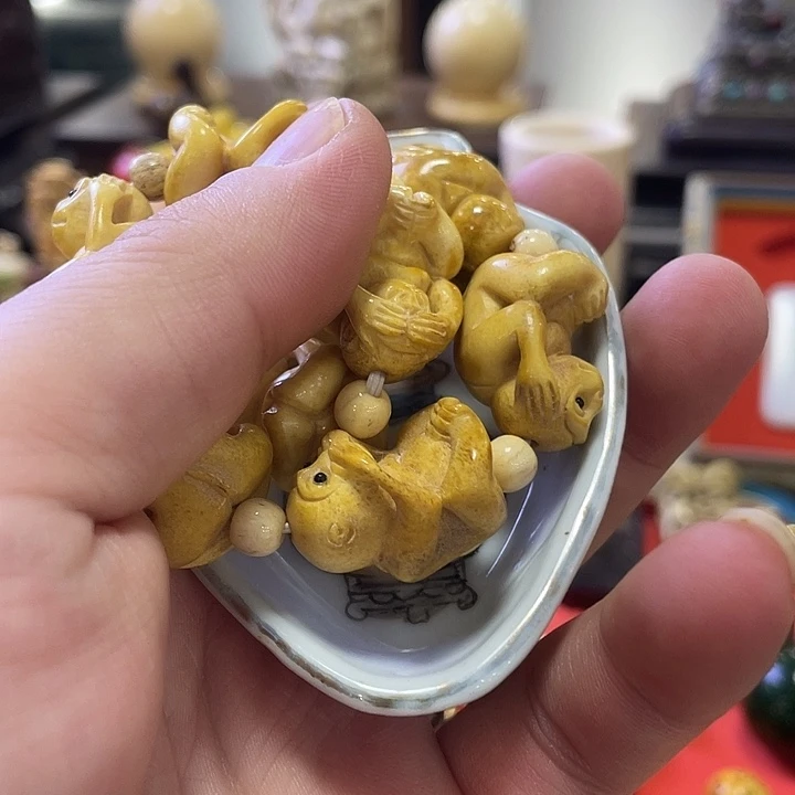 种***哥瓷片精致雕刻工艺精湛