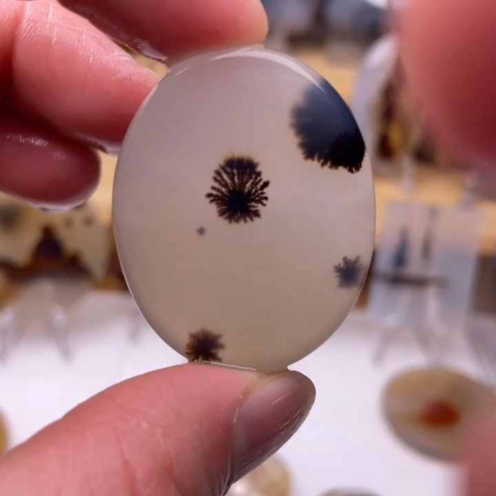 玛瑙/玉髓未镶嵌吊坠(不含链)