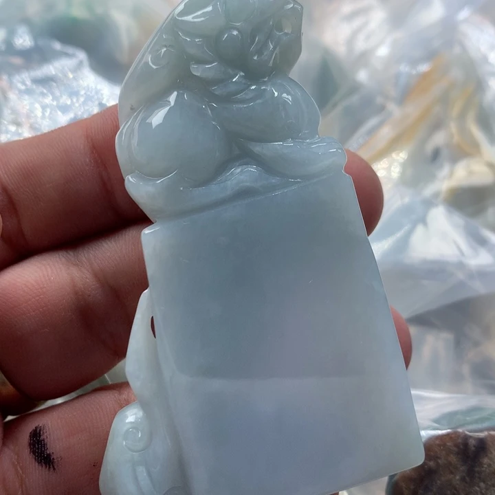 翡翠未镶嵌颈饰保真天然a货翡翠