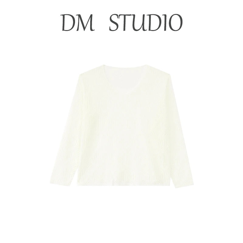 DM18092【逍遥佳人】简约小圆领美化手臂线条感显脸小百搭上衣