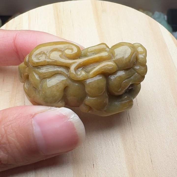 翡翠未镶嵌颈饰吊坠