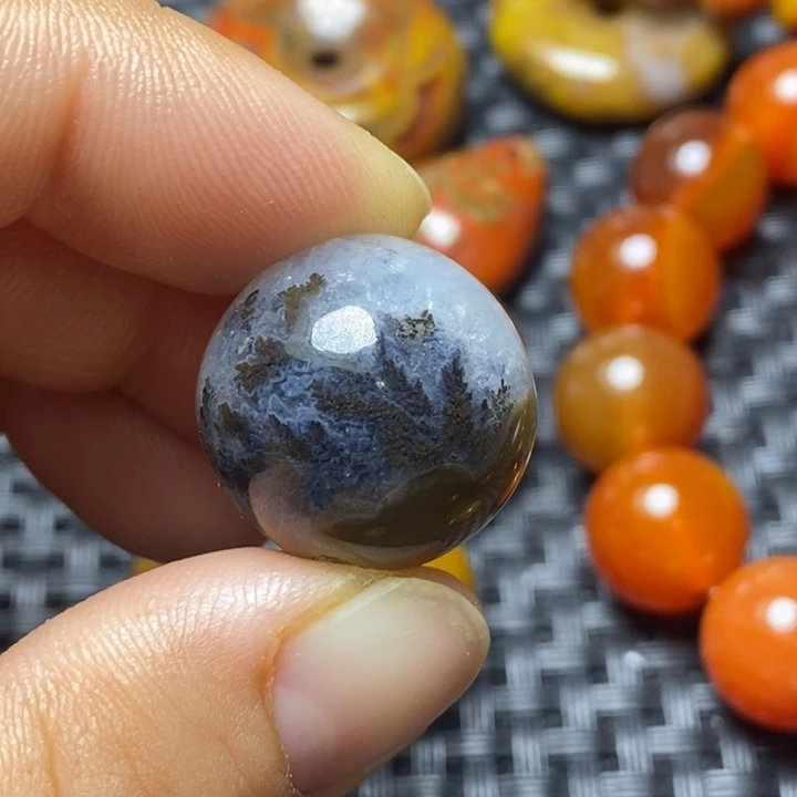 玛瑙/玉髓颈饰未镶嵌紫**晶