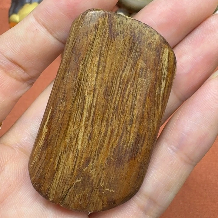 大叶紫檀（黑酸枝木类）