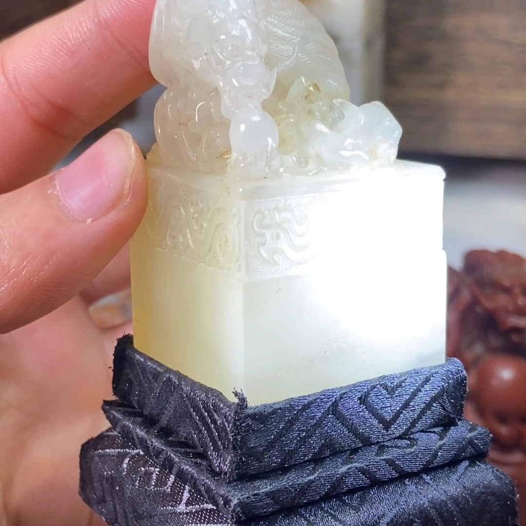 寿山石印石坑头晶