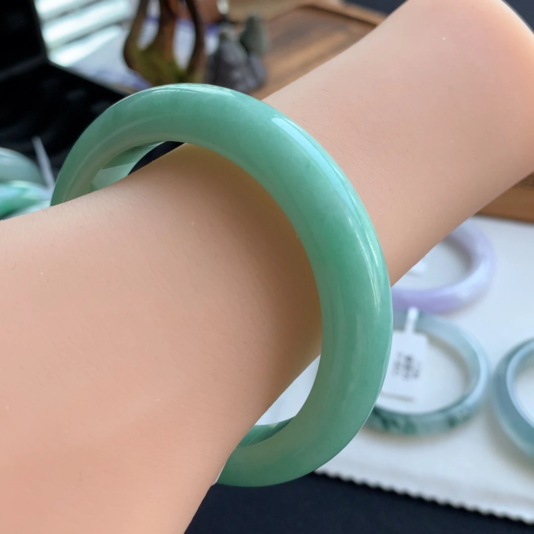 翡翠未镶嵌手镯58正圈