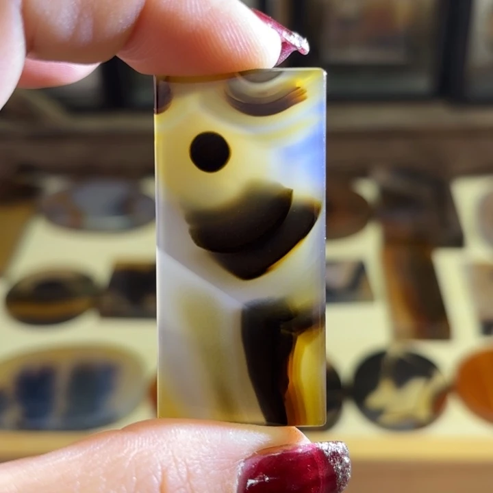 玛瑙/玉髓颈饰合金