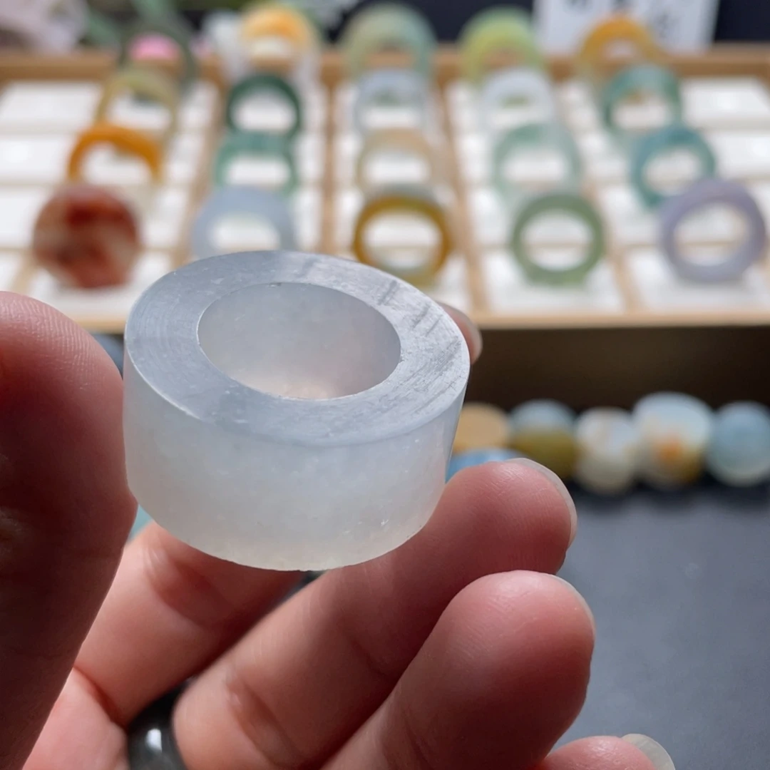 天***道定制翡翠未镶嵌翡翠