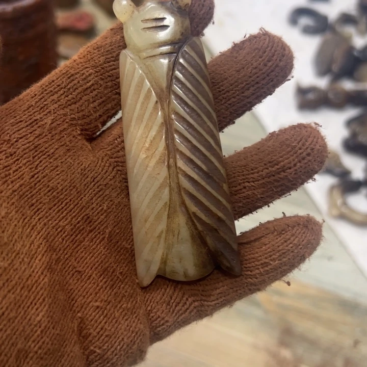 和田玉（青白玉）未镶嵌挂件