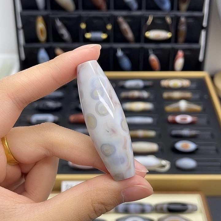 玛瑙/玉髓未镶嵌珠宝半成品
