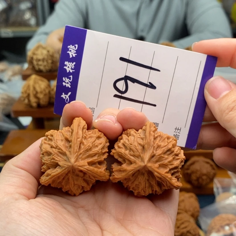 【闪购商品】文玩核桃吊坠L*37正奔