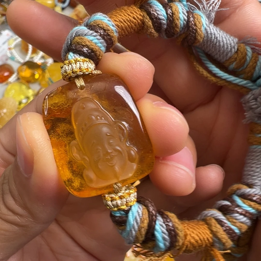 未镶嵌琥珀裸石琥珀