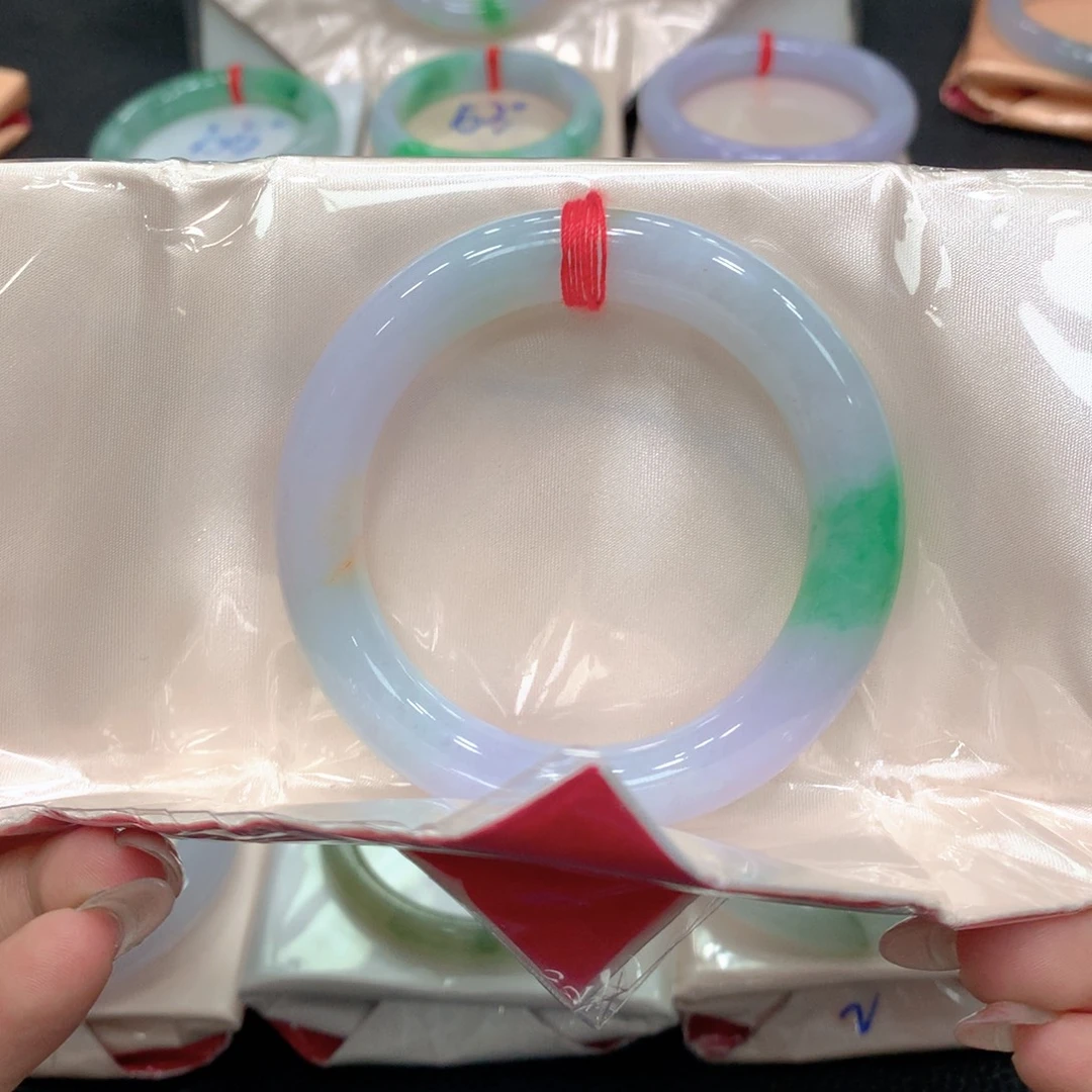 翡翠未镶嵌手镯54圆