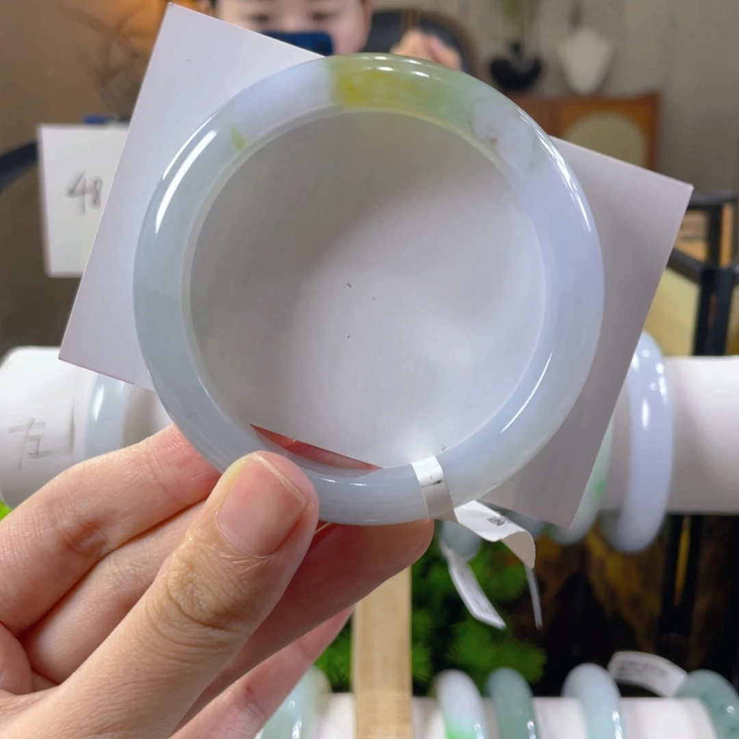 翡翠未镶嵌手镯缅甸翡翠