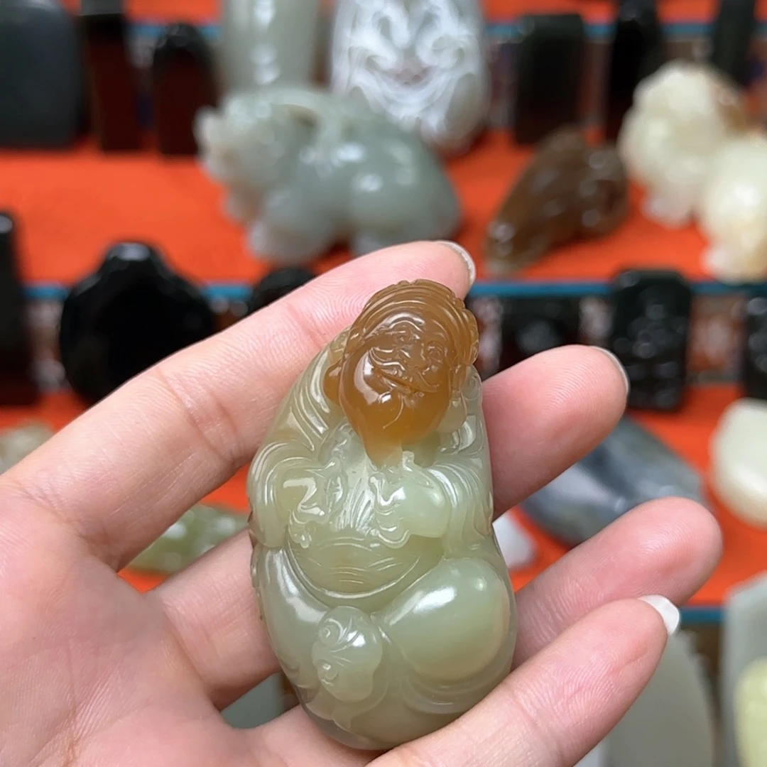 未镶嵌和田玉（糖玉）把件