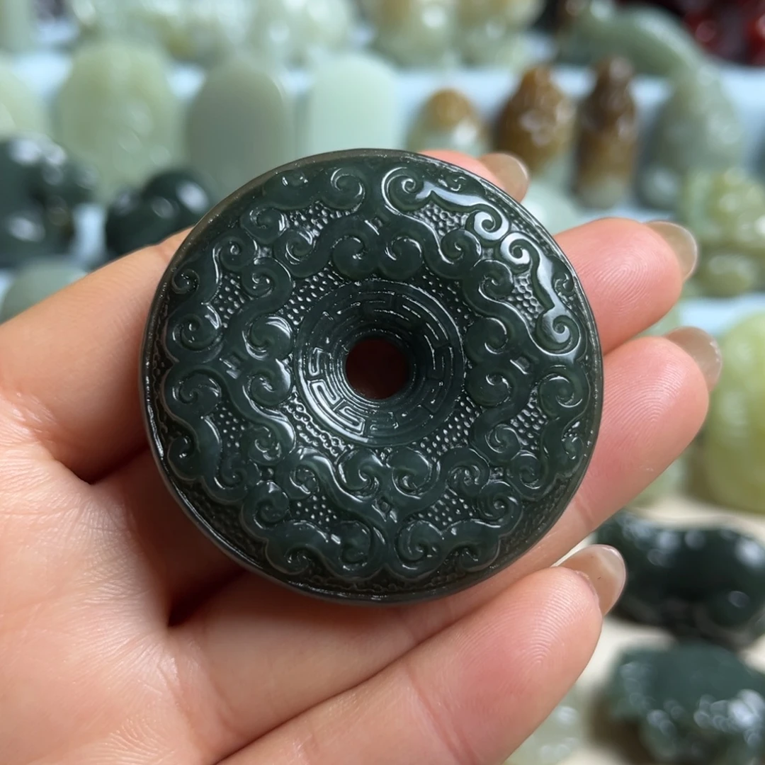 和田玉未镶嵌挂件