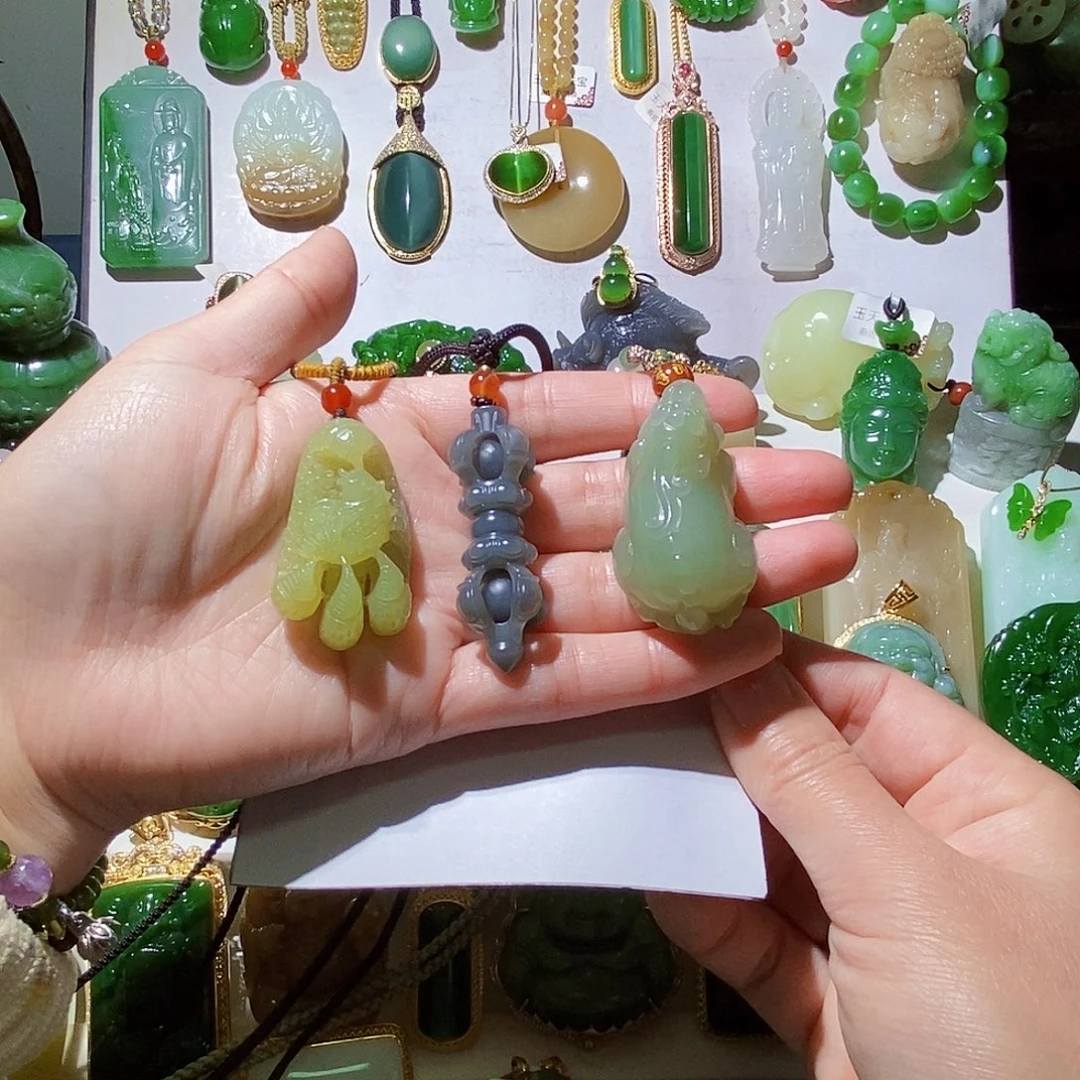 和田玉未镶嵌颈饰