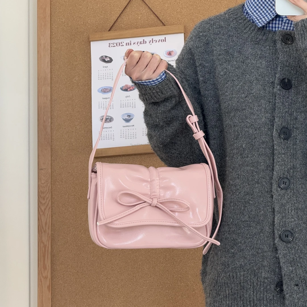 一张同学【长约20宽4高15单位厘米】时尚手提单肩腋下包C3443粉