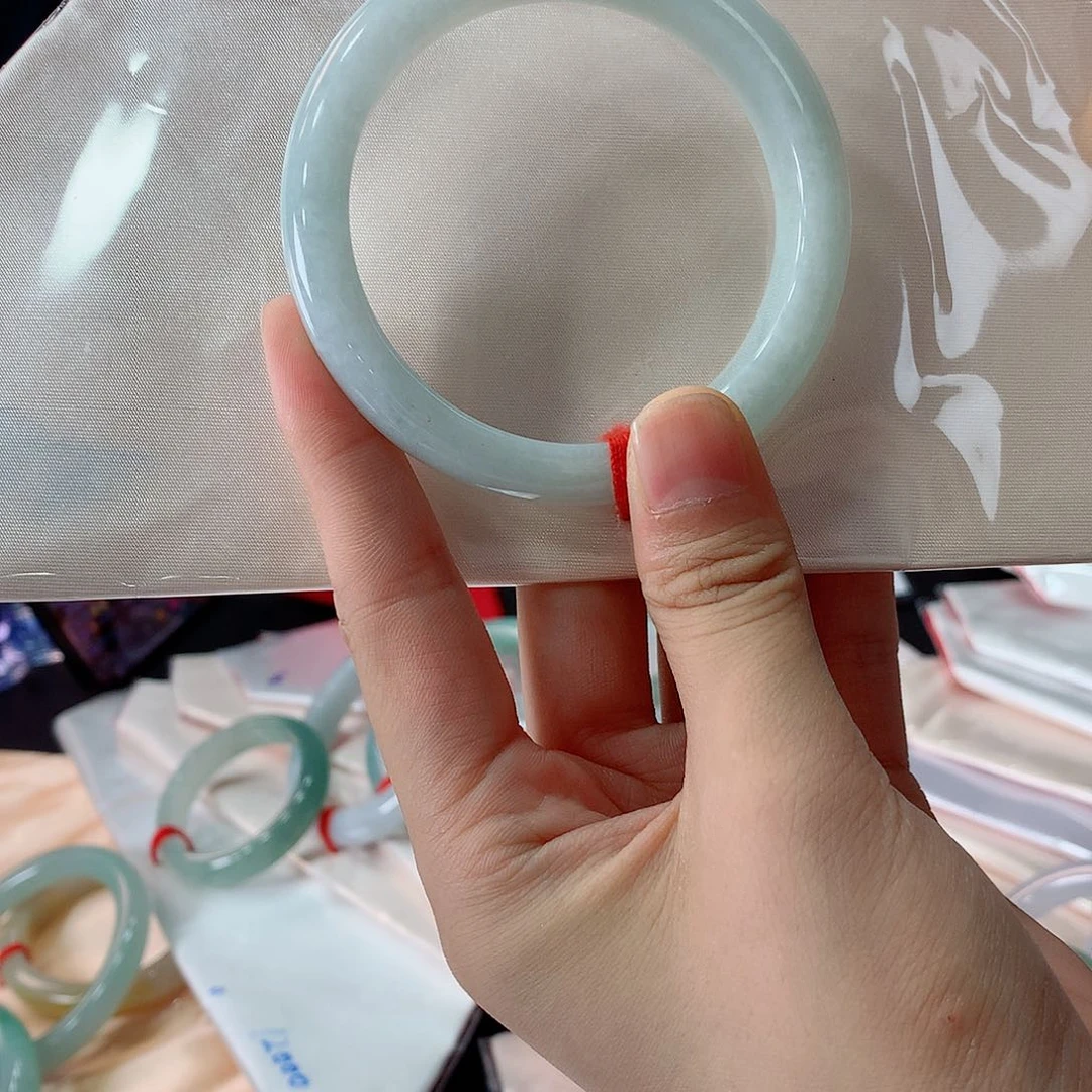 翡翠手镯未镶嵌买断