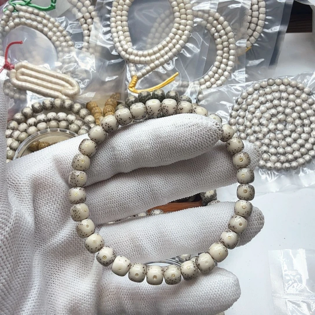 星月菩提吊坠 2小冰糖大眼睛通体7左右