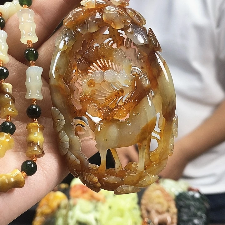 蛇纹石玉吊坠未镶嵌