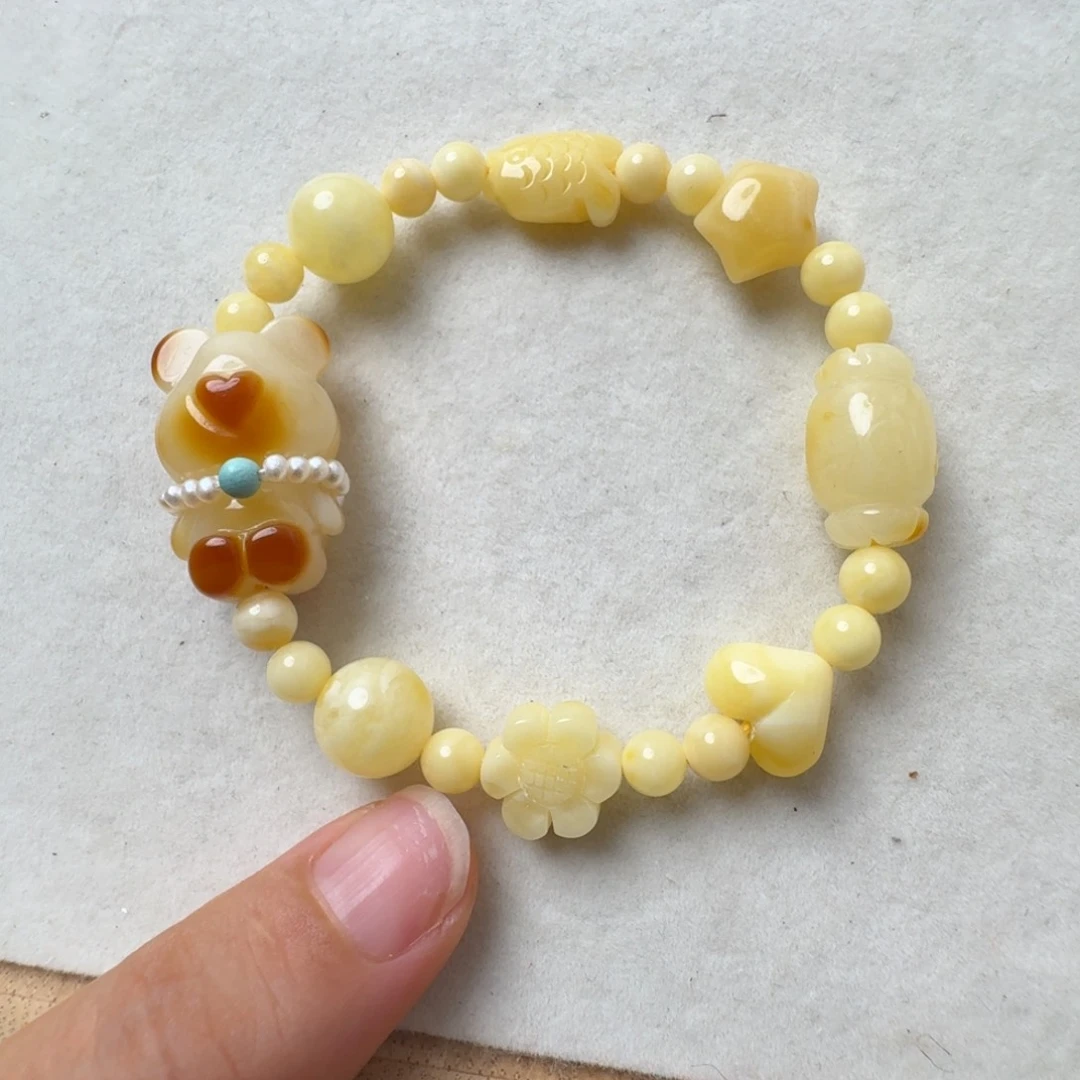 未镶嵌吊坠(赠链)蜜蜡