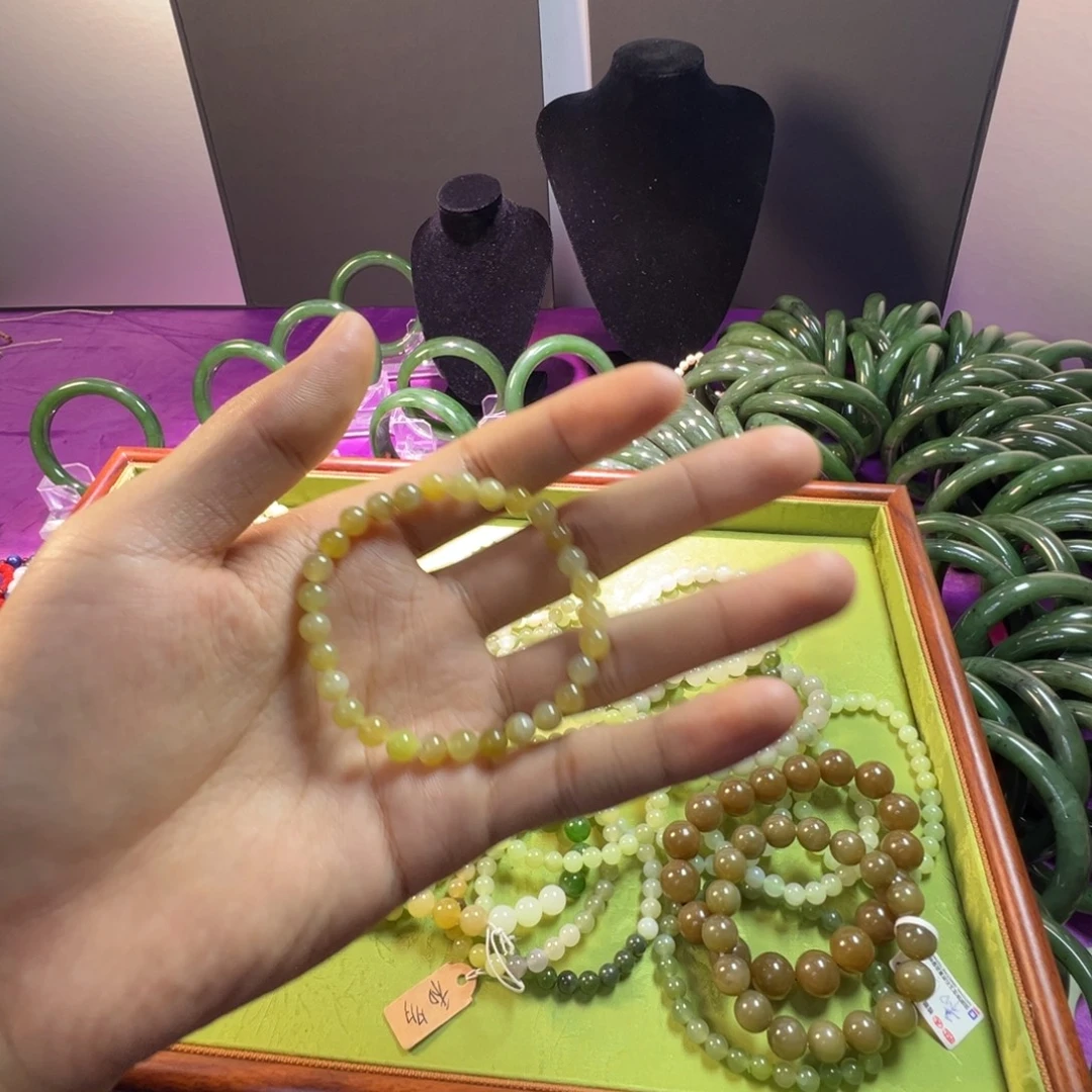 和田玉未镶嵌手链