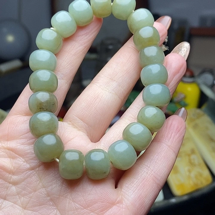 老****和田玉未镶嵌颈饰