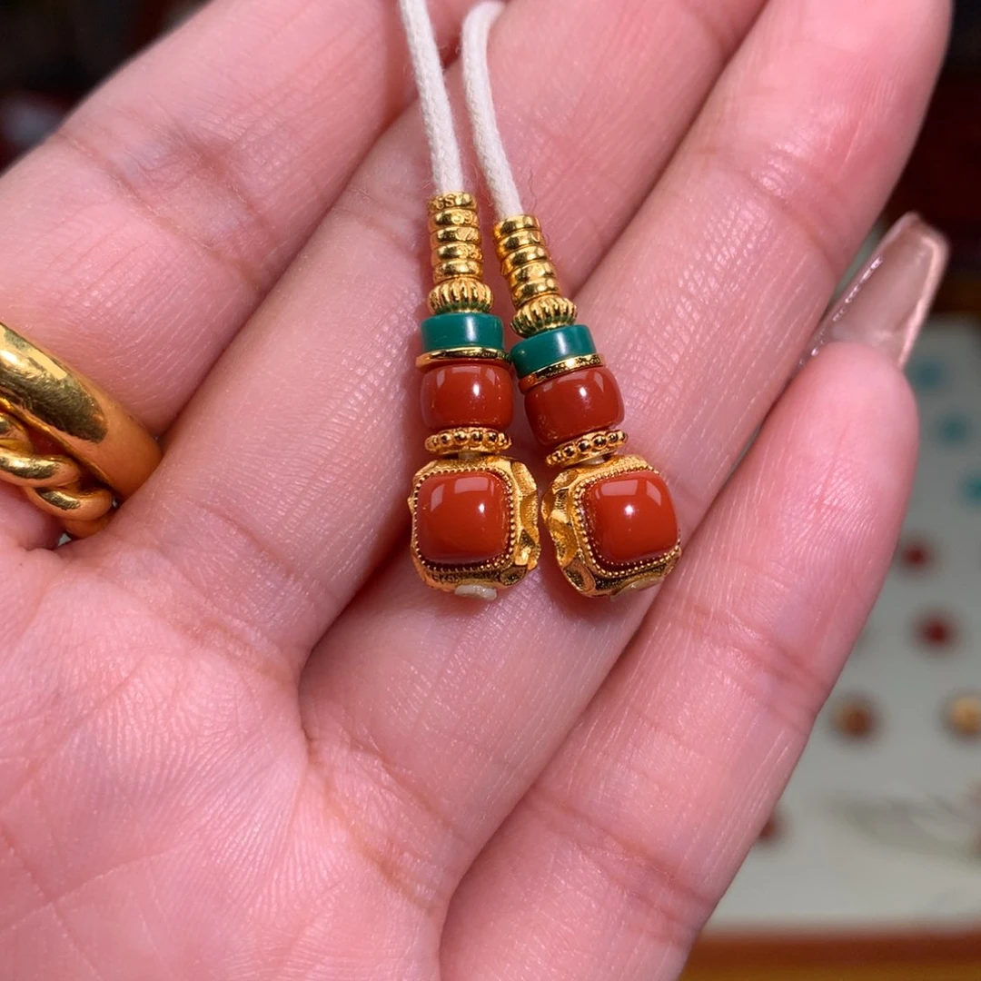 南红玛瑙颈饰未镶嵌