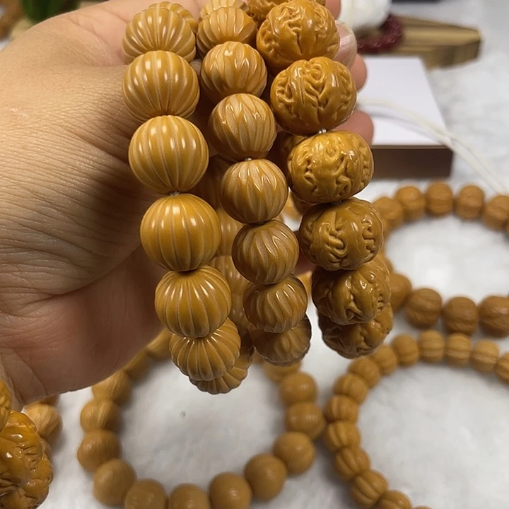 猴头核桃手串?****࿐猴头