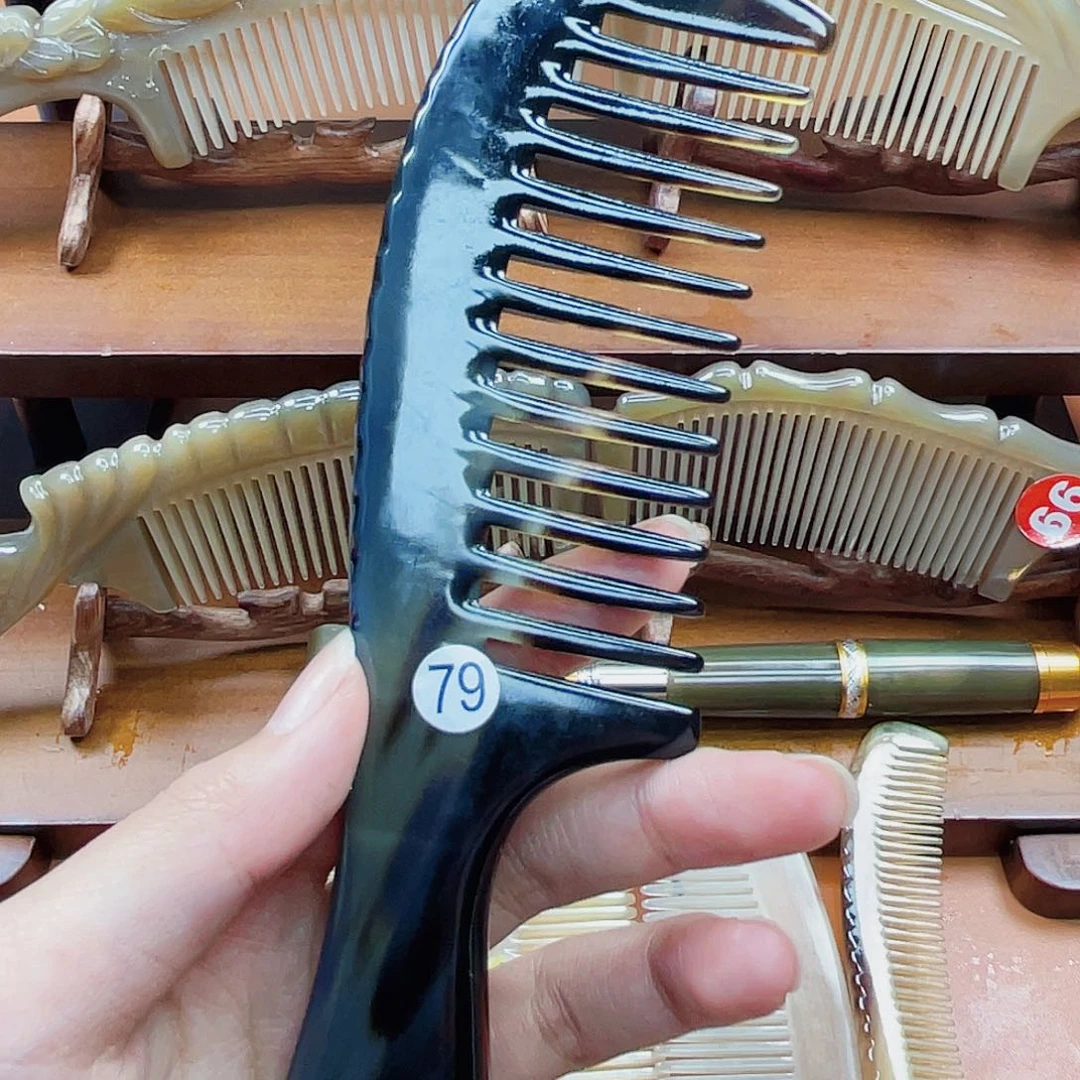 纯手工制作的牛角梳79