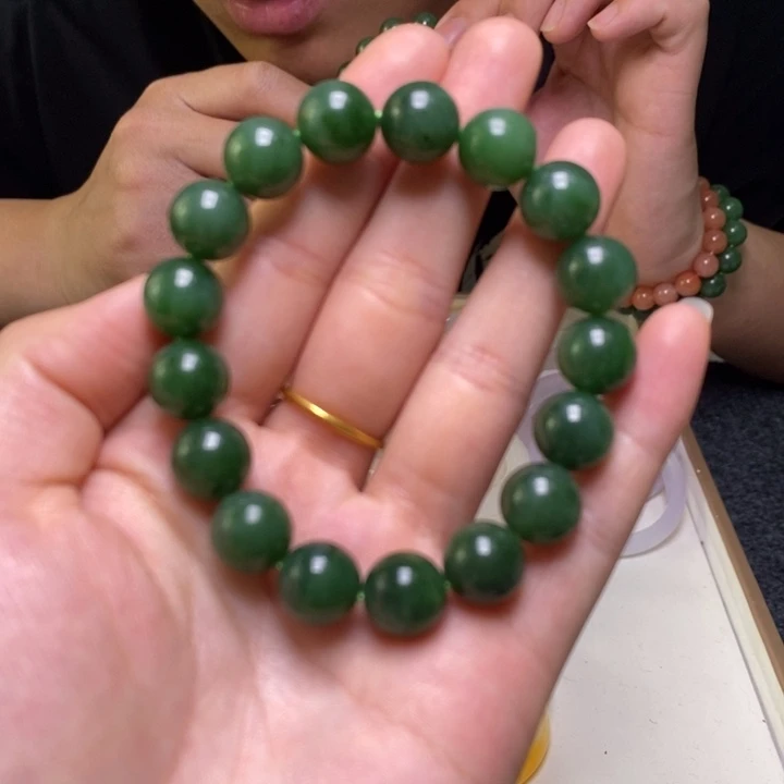 手链未镶嵌和田玉（碧玉）