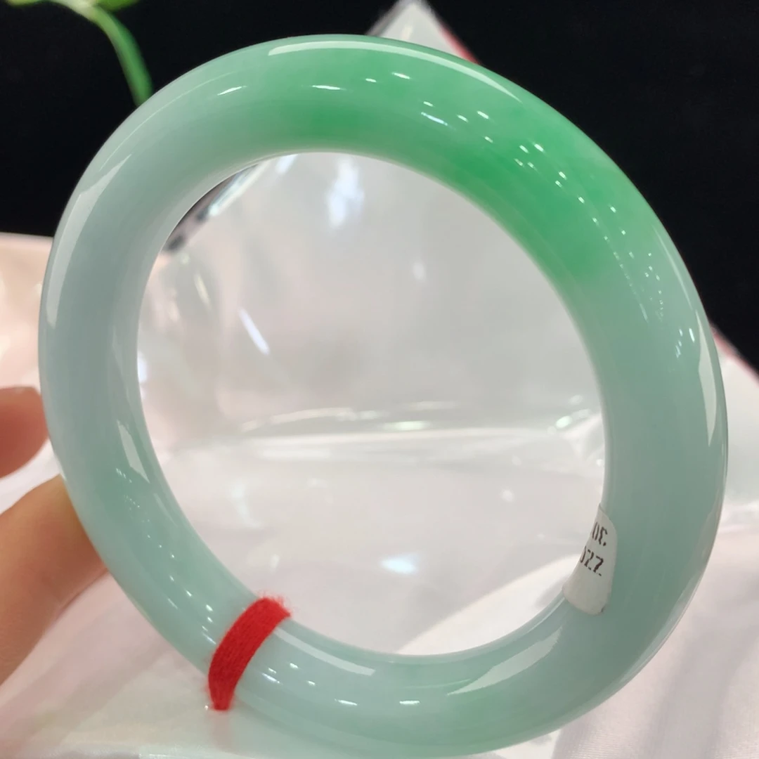翡翠未镶嵌手镯0226