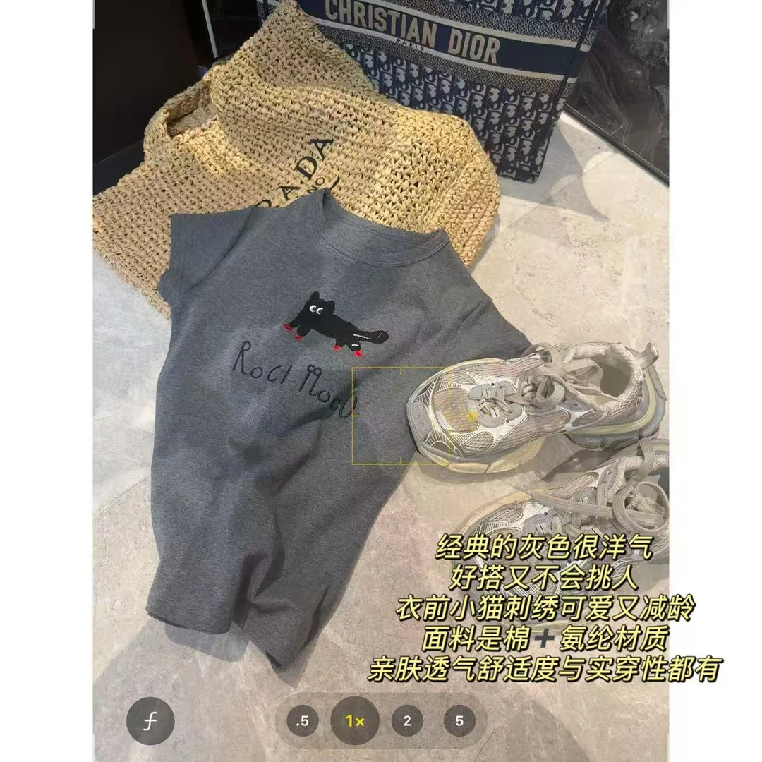 徐秋阳  精致猫常规版型）百搭时尚休闲显瘦显白短袖10607-17