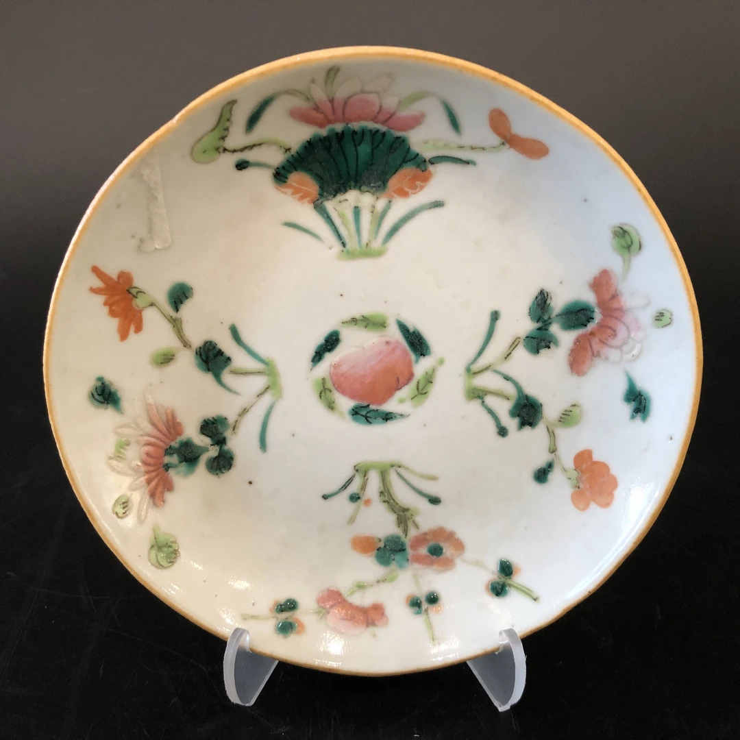 25080072 清晚期粉彩四季花卉纹小赏盘 直径：13cm