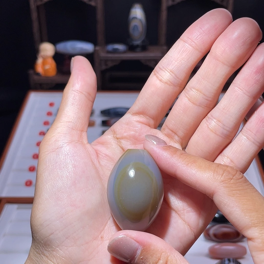 玛瑙/玉髓未镶嵌吊坠(赠链)